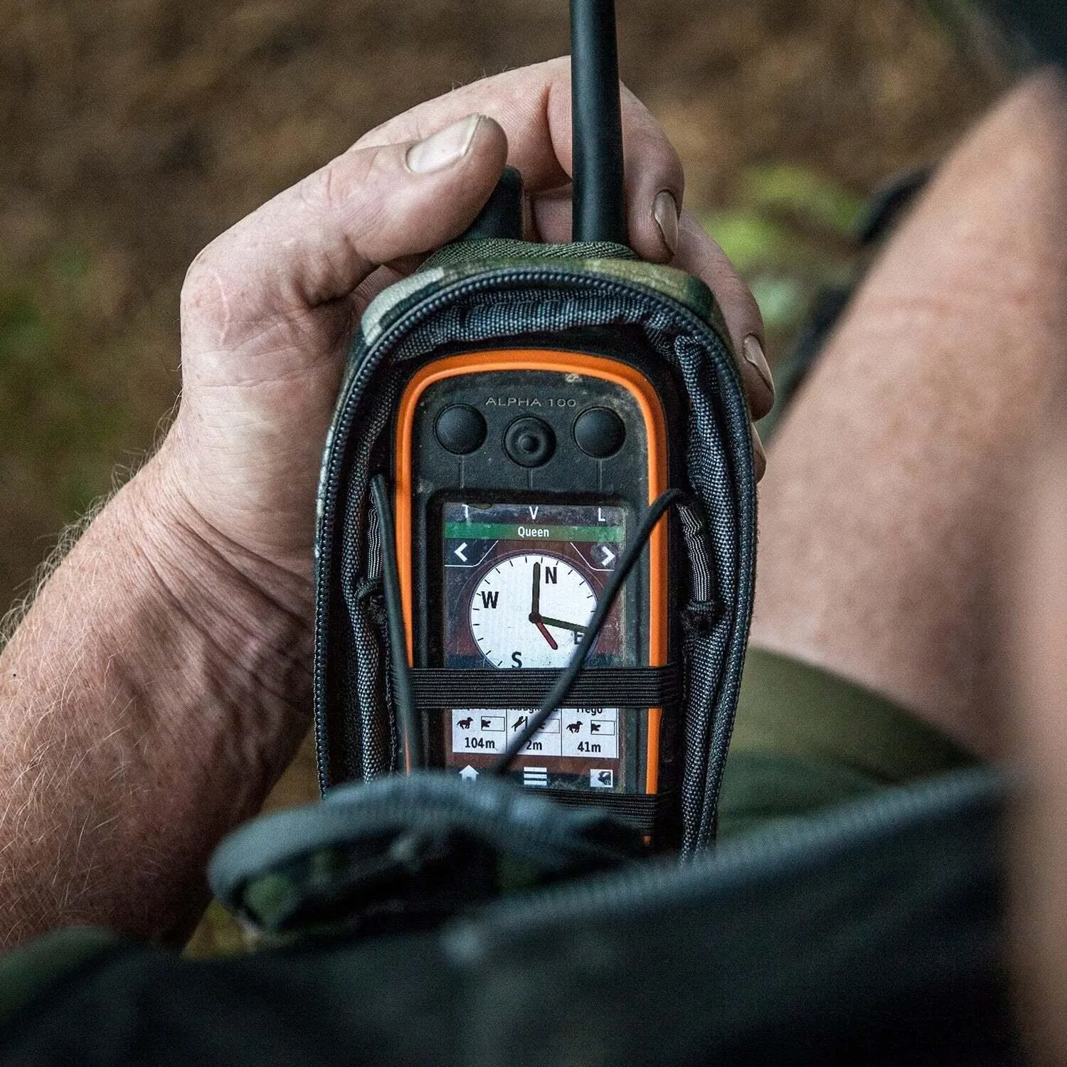 HUNTERS ELEMENT LATITUDE GPS POUCH FOREST GREEN