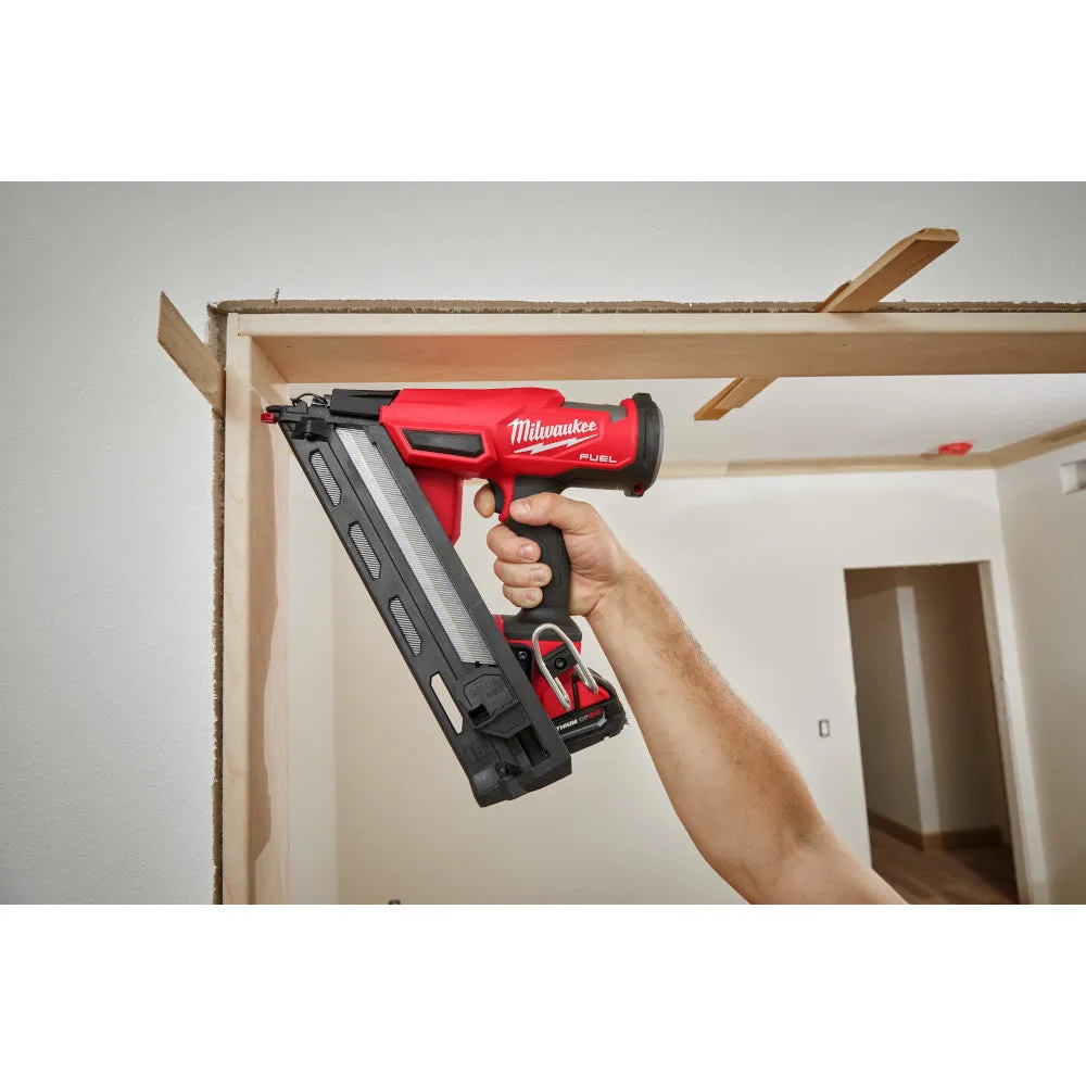 Milwaukee 2839-20 M18 FUEL Ergonomic Cordless 15 Gauge Finish Nailer - Bare Tool